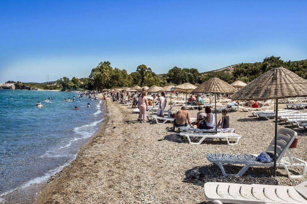 Hanedan Beach Hotel Foça Exteriör bild