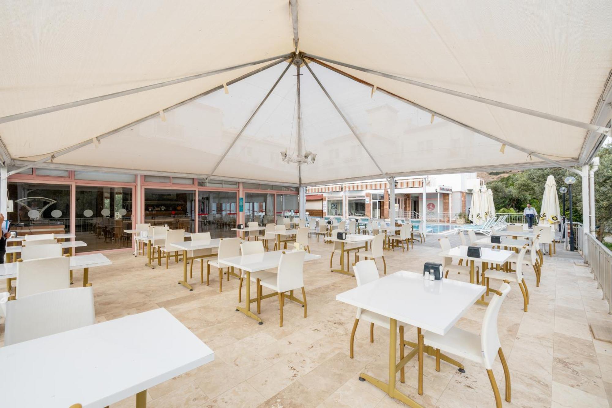 Hanedan Beach Hotel Foça Exteriör bild