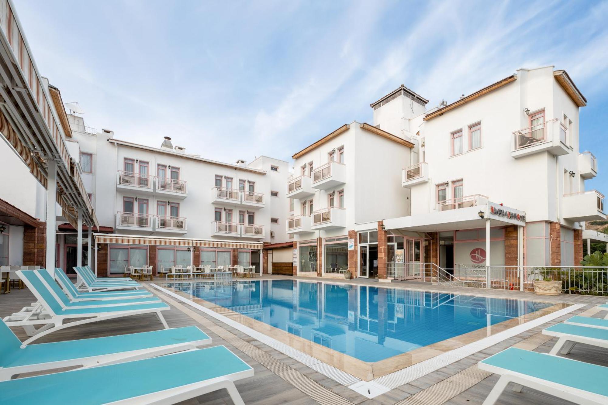 Hanedan Beach Hotel Foça Exteriör bild