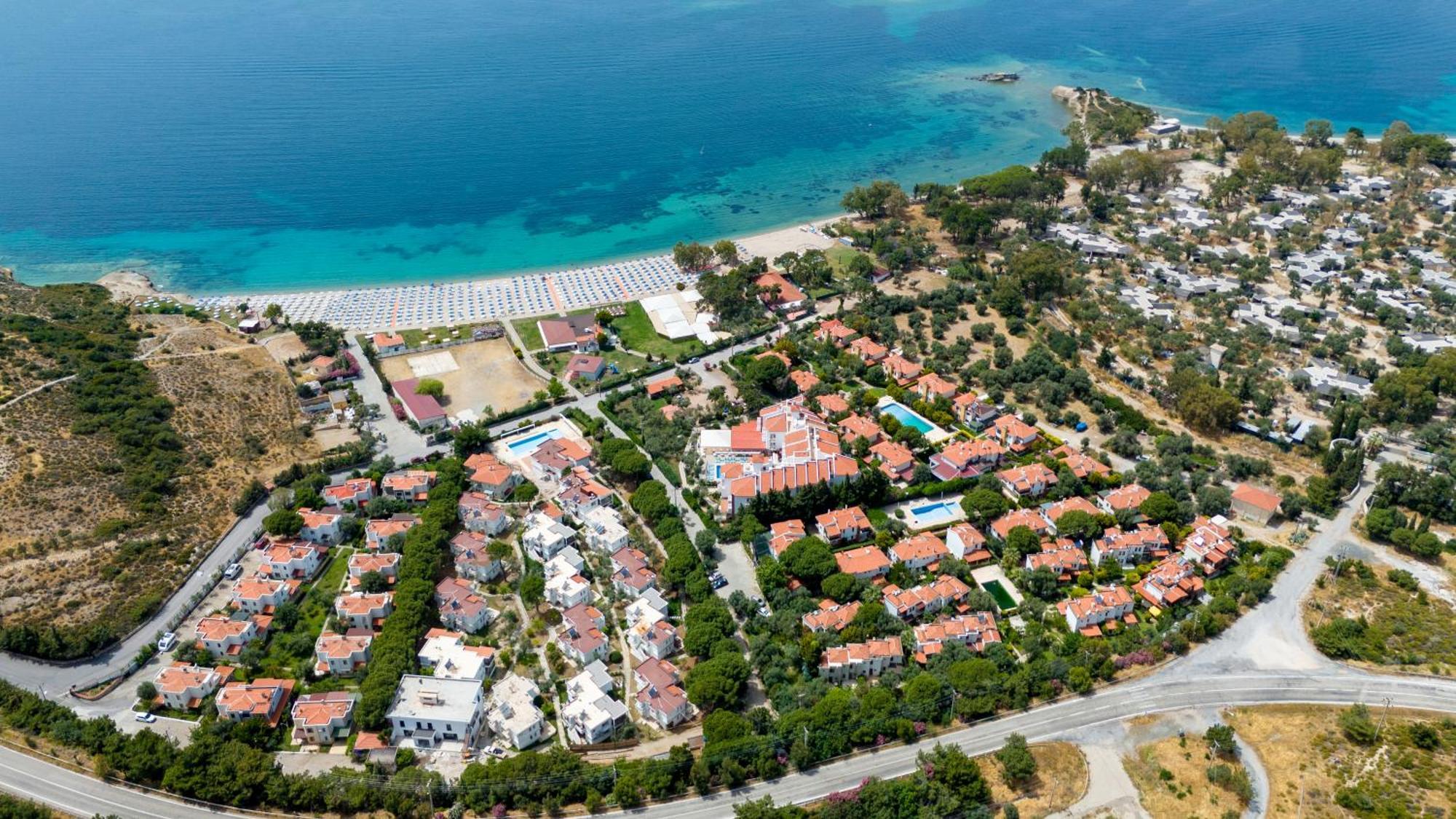 Hanedan Beach Hotel Foça Exteriör bild